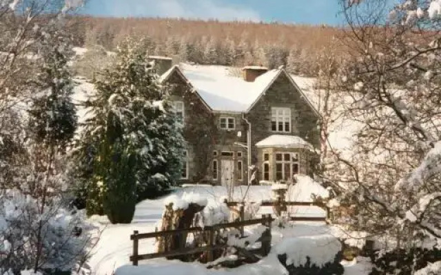 Penmachno Hall - self catering suite