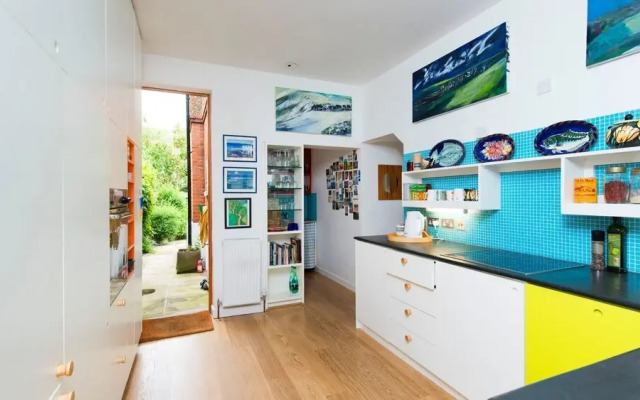 Beautiful 4BR Family Home in Leafy SE London