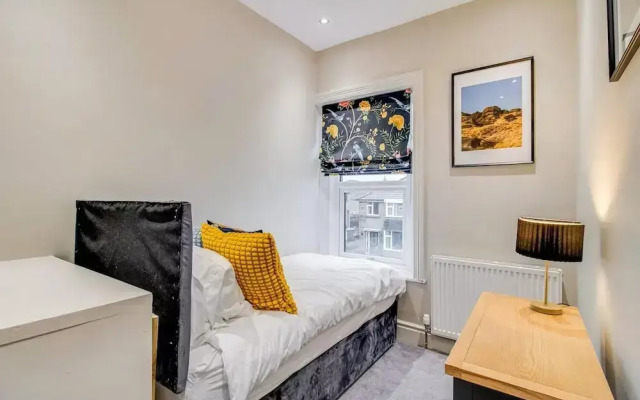 Cosy Walkers Retreat in Meltham Doggie Friendly