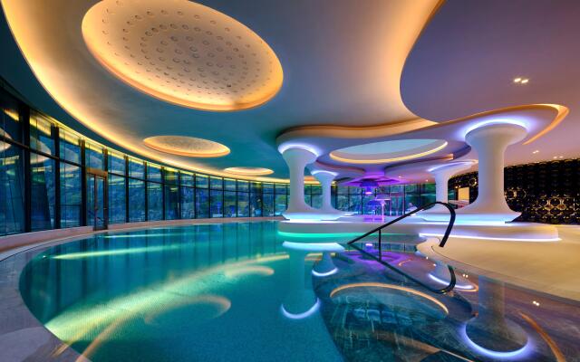 InterContinental Shanghai Wonderland by IHG