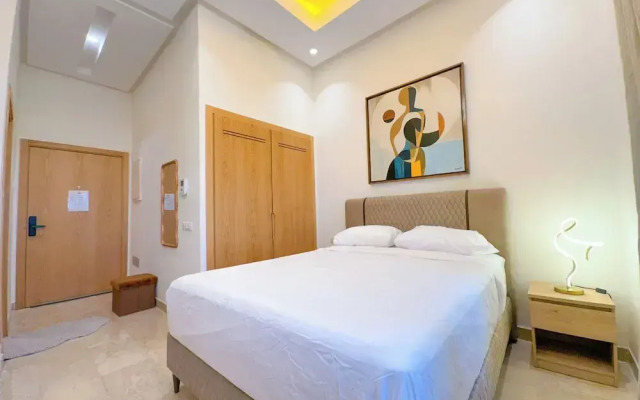 Cozy Luxurious Bourgogne Studio