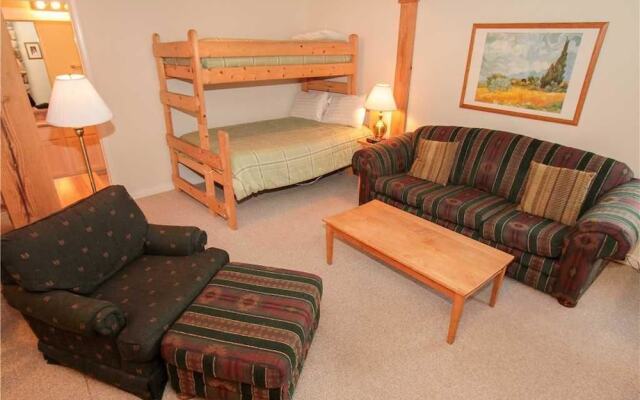 Mammoth Ski & Racquet Club #65