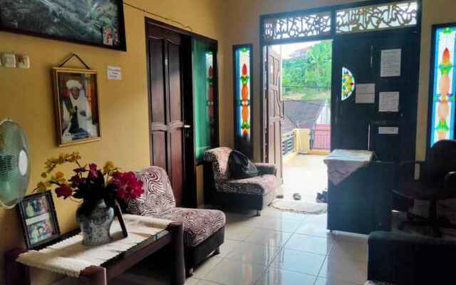 OYO 3948 Kenangan Syariah Guest House