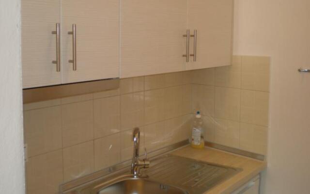 Almira Rooms