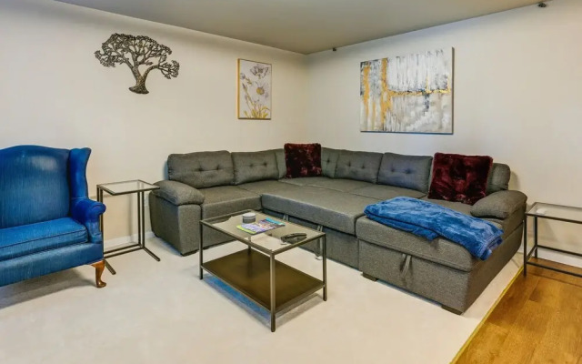 2 Mi to Saltwater State Park: Home in Des Moines