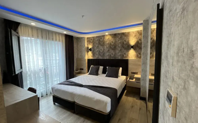 Avni Bey Otel