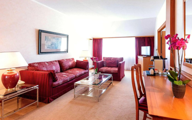 Hotel Mercure Luxembourg Kikuoka Golf & Spa
