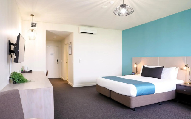 Mantra Melbourne Melton
