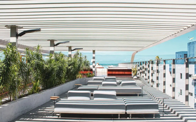 Setai Yacht S3 - By Almare Flats