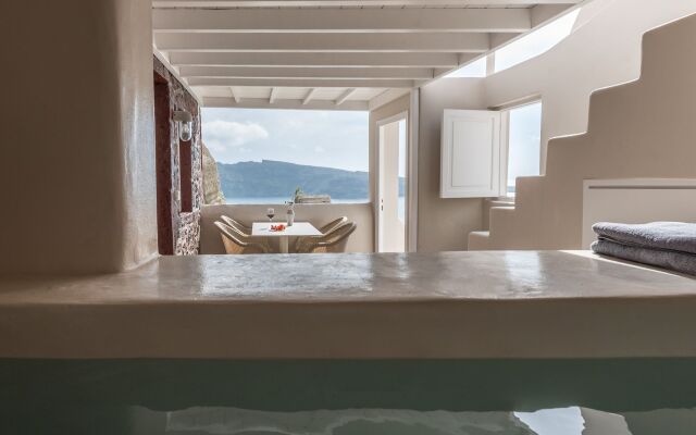 Art Maisons Oia Castle Hotel