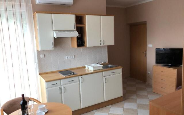 József Apartments House