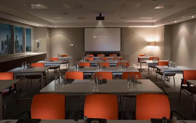 Pullman Dubai Jumeirah Lakes Towers - Hotel & Residence