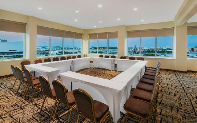 Holiday Inn Port of Miami - Downtown by IHG