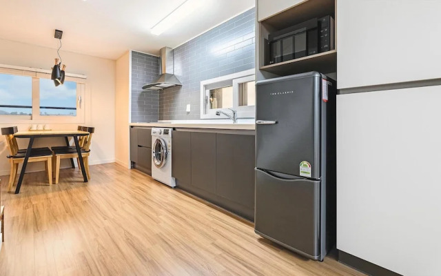 Jeju Eseutteuleya Pension