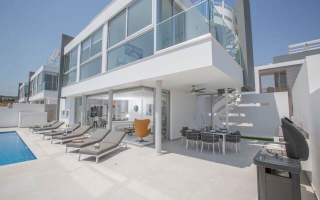 Protaras Holiday Villa Bp13