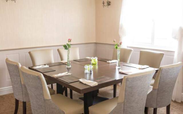 Westlakes Hotel and Restaurant