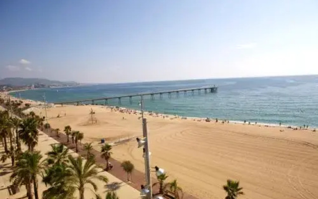 Great Sea-Side Barcelona Apartment