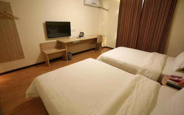 7 Days Inn·Liupanshui Panxian County Hongguo Yingbin Avenue