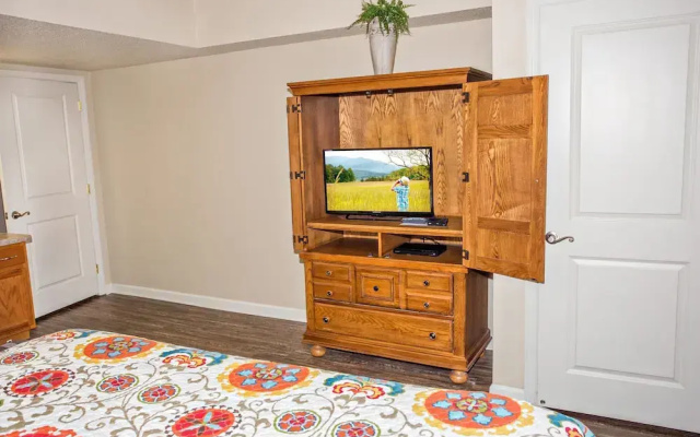 Cedar Lodge 303