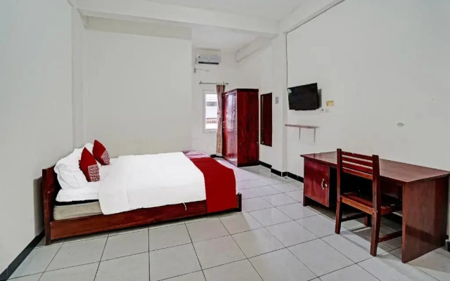 OYO 91872 Sweet 17 KostNearJatim Park Surabaya