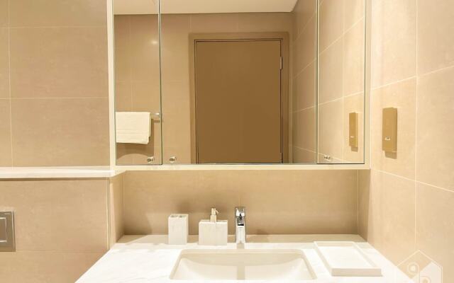 Luxury 2bed Balcony City View