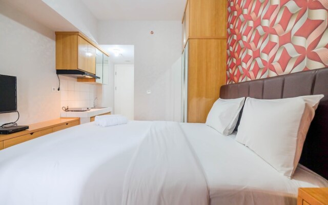 Elegant Studio Room The Springlake Summarecon Apartment