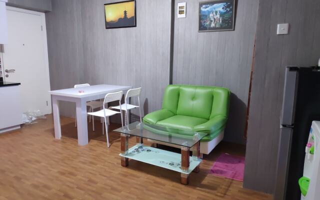 Clean & Comfy Room at Bassura with open view window