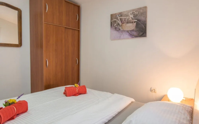 Holiday Home in Vir With Terrace