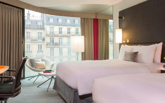 Renaissance Paris Arc de Triomphe Hotel - Image 5