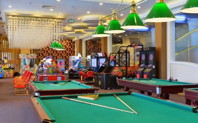Azura Park Residence
