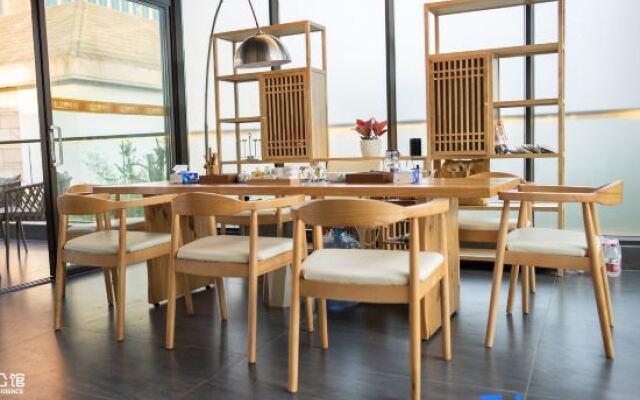 Xishuangbanna Jinghong No.1 Mansion (Splashing Square)