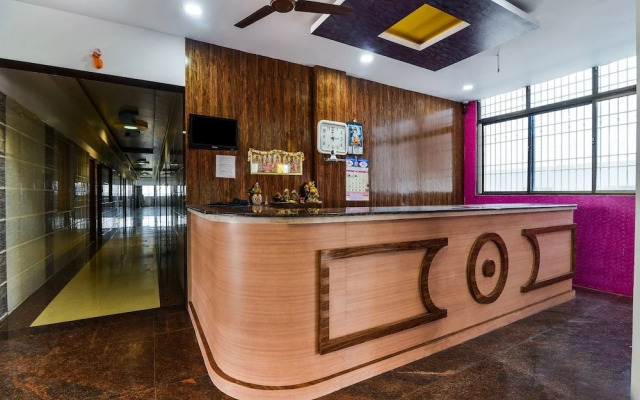 OYO 30545 Hotel Jeevan Park