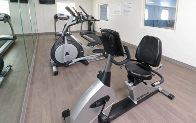 Holiday Inn Express Piedras Negras by IHG