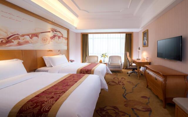 Vienna Hotel Shenzhen Shiyan Tianbao Road Branch