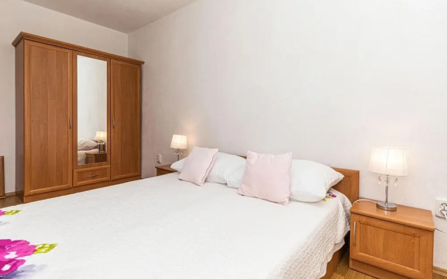 Stunning Apartment in Solin With Wifi and 2 Bedrooms