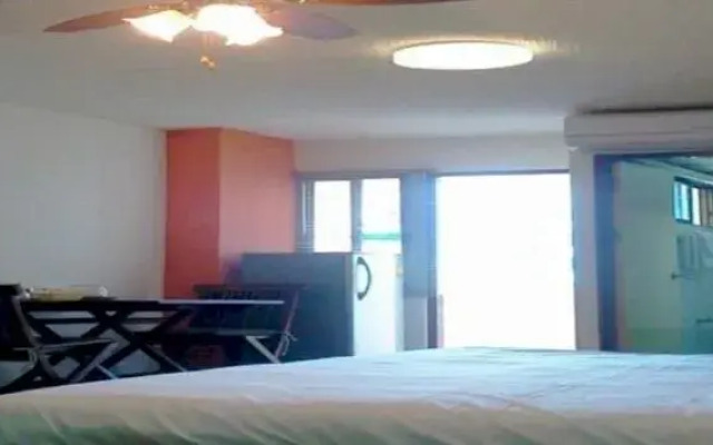 Backpacker's Rooms