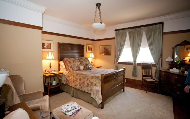 Westphal Mansion Inn Bed & Breakfast