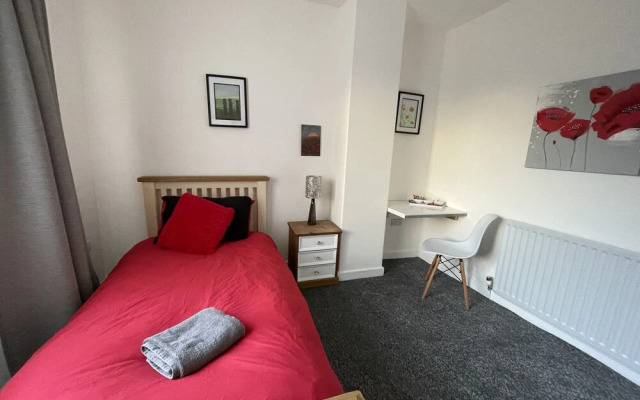 Spacious 3-bed House in Darlington