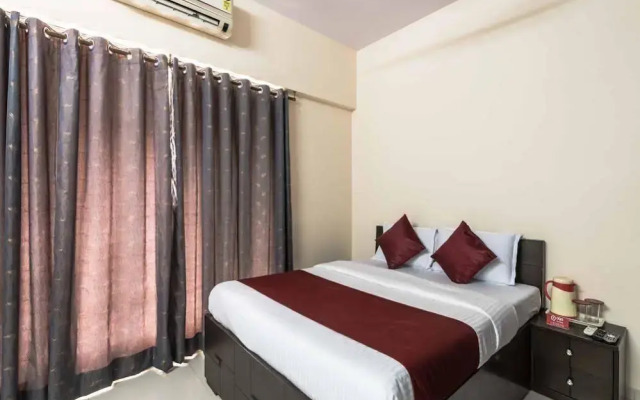 OYO Apartments BKC Kalanagar