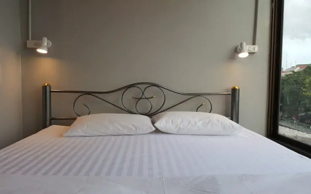 Rimklong Hostel - Adults Only