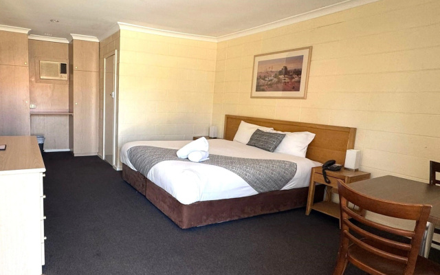 Hospitality Kalgoorlie, SureStay Collection by Best Western – Guest Rooms – Kalgoorlie