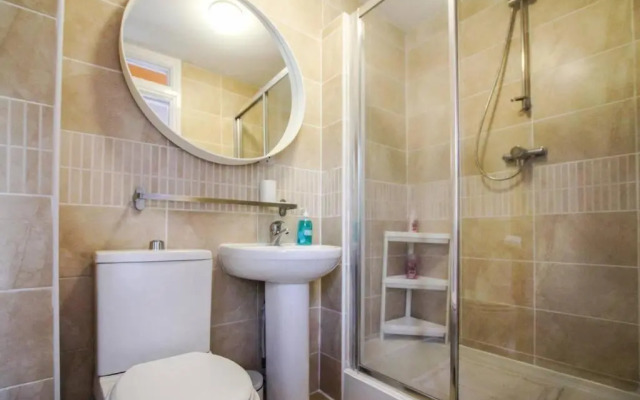 City Centre Modern Apartment