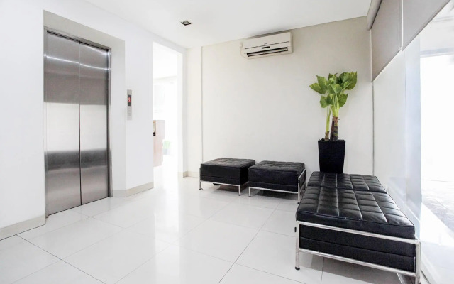 LeGreen Suite Gatot Subroto