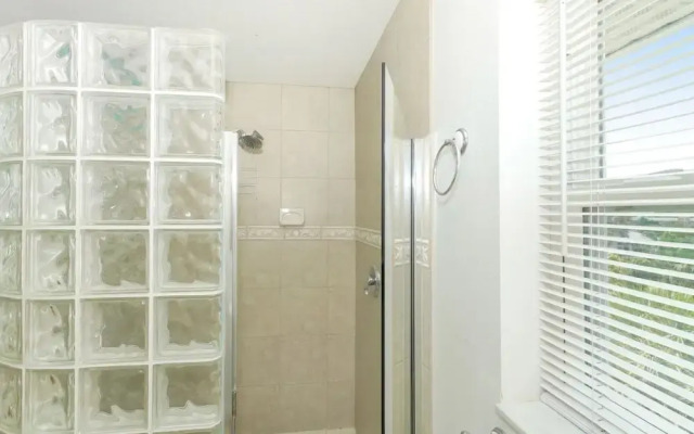 Heron House Apartment 3