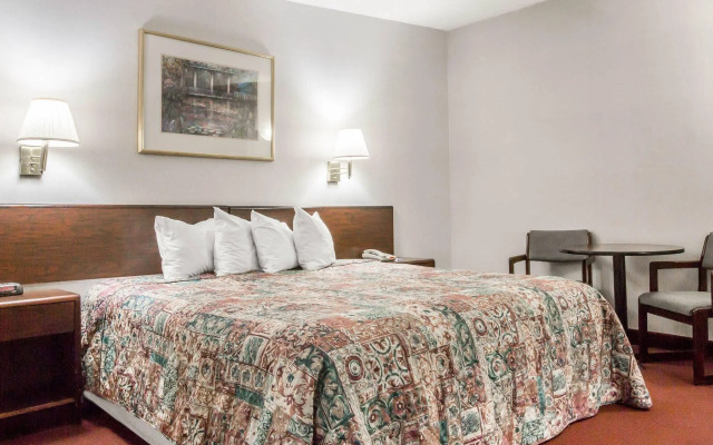 Rodeway Inn & Suites New Paltz - Hudson Valley