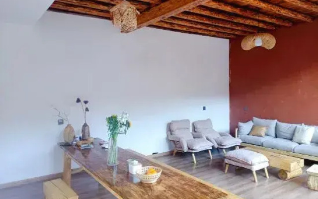 Chimuyoujie Homestay