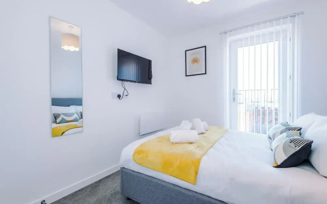 Hilltop Serviced Apartments - Salford