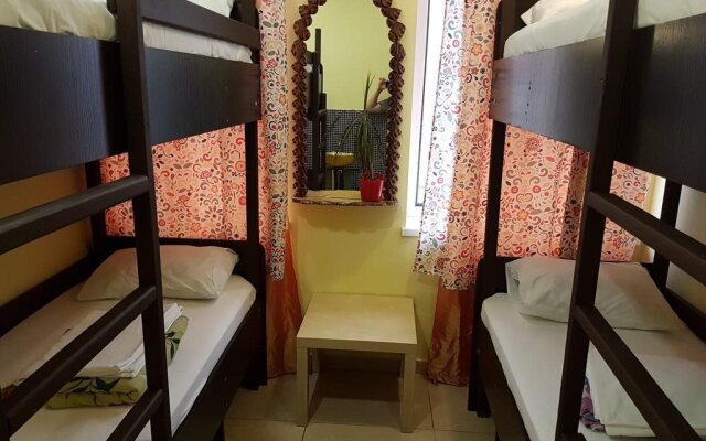 Hostel RETRO