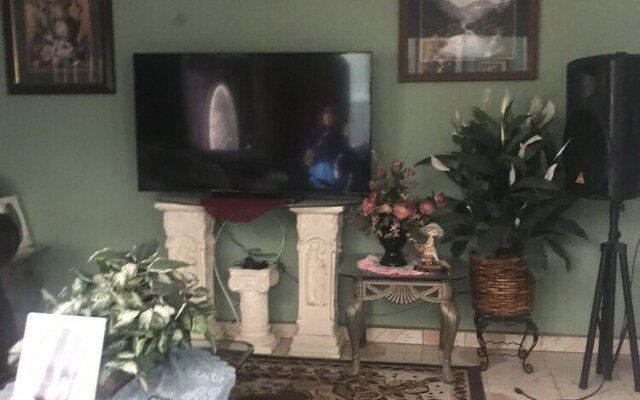 Monica's Private Vacation Home