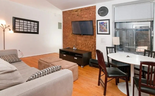 Spacious 2 BR - Upper East / 329#13